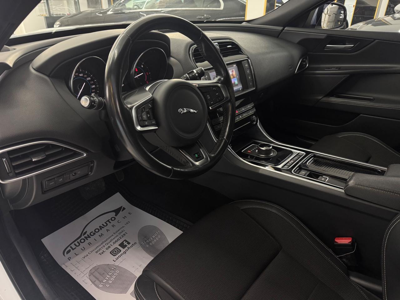 Jaguar XE 2.0 D 240 CV AWD aut. R-Sport