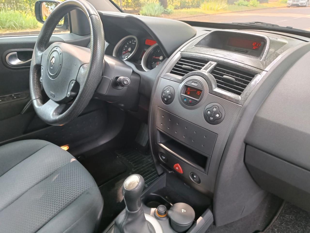 Mégane 1.4 16V BENZINA 5 porte ----KM 74000----UNIPROP