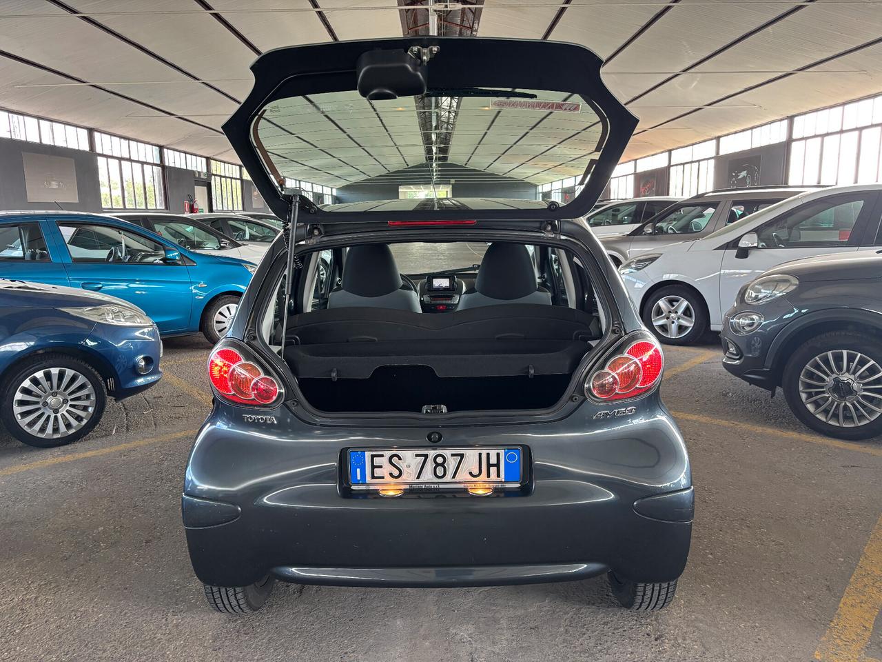 Toyota Aygo 1.0 12V VVT-i 50KW 68CV Active Connect