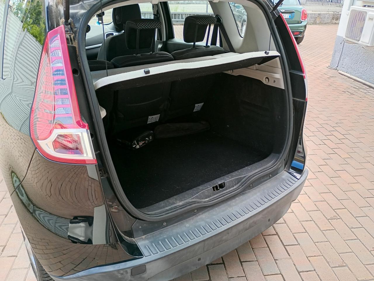 Renault Scenic X-Mod 1.6 Attractive GPL