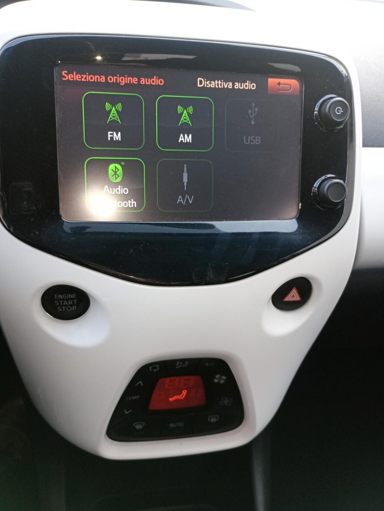 Peugeot 108 VTi 68 5 porte Allure