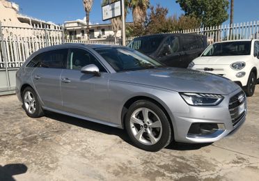 Audi A4 Avant 35 TDI/163 CV S tronic Business Advanced