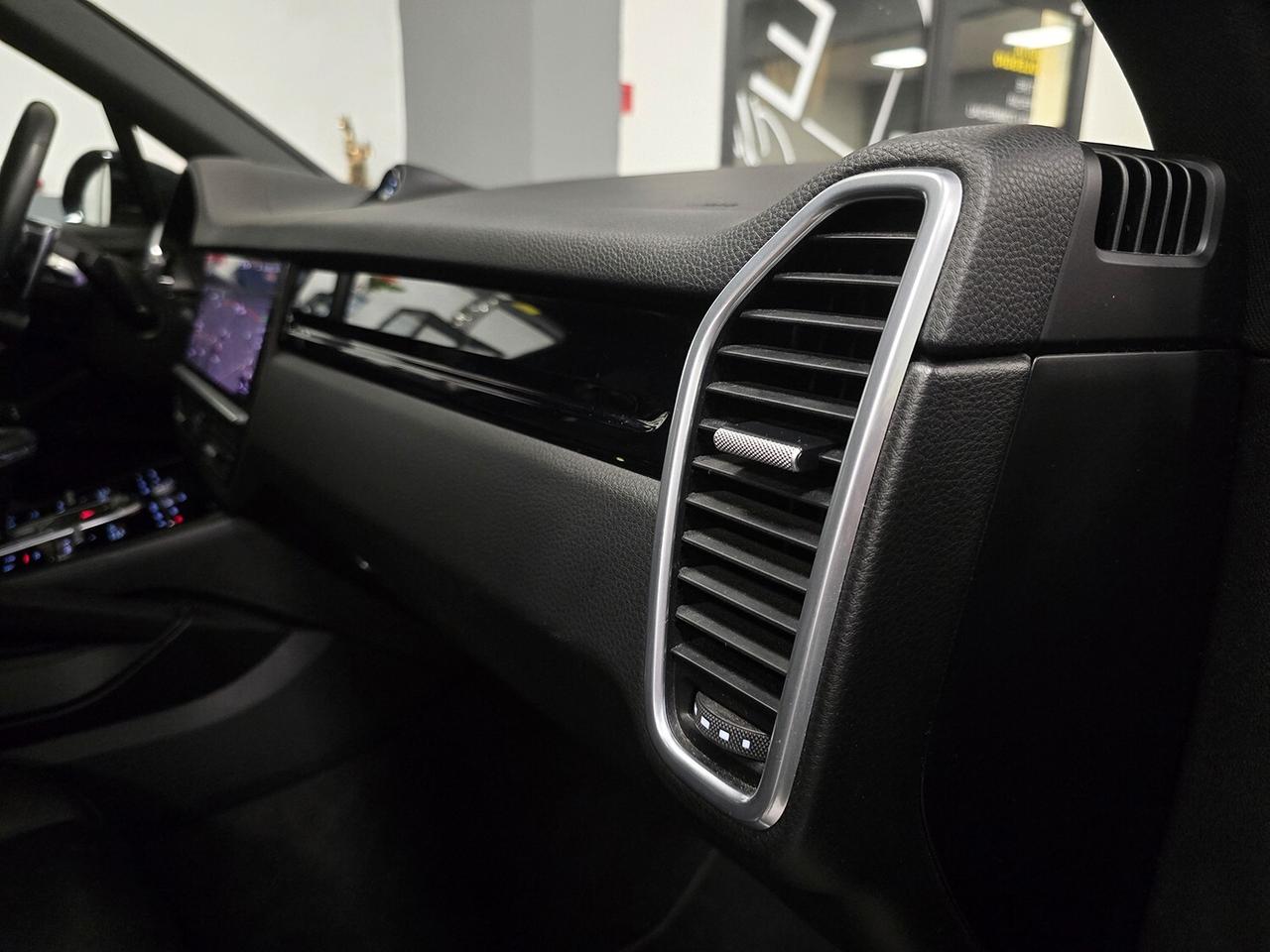 Porsche Cayenne III 3.0 e-hybrid tiptronic GARANZIA 12 MESI_TETTO_SERVICE BOOK PORSCHE_SOFT CLOSE