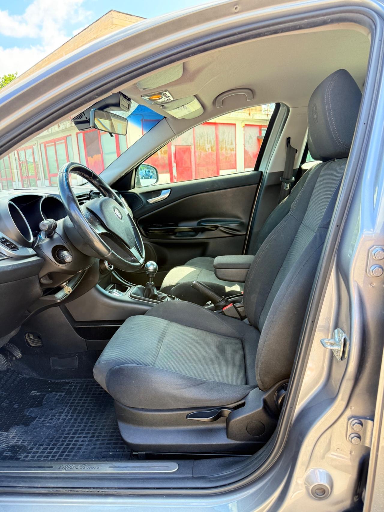 Alfa Romeo Giulietta 1.6 JTDm-2 105 CV Exclusive