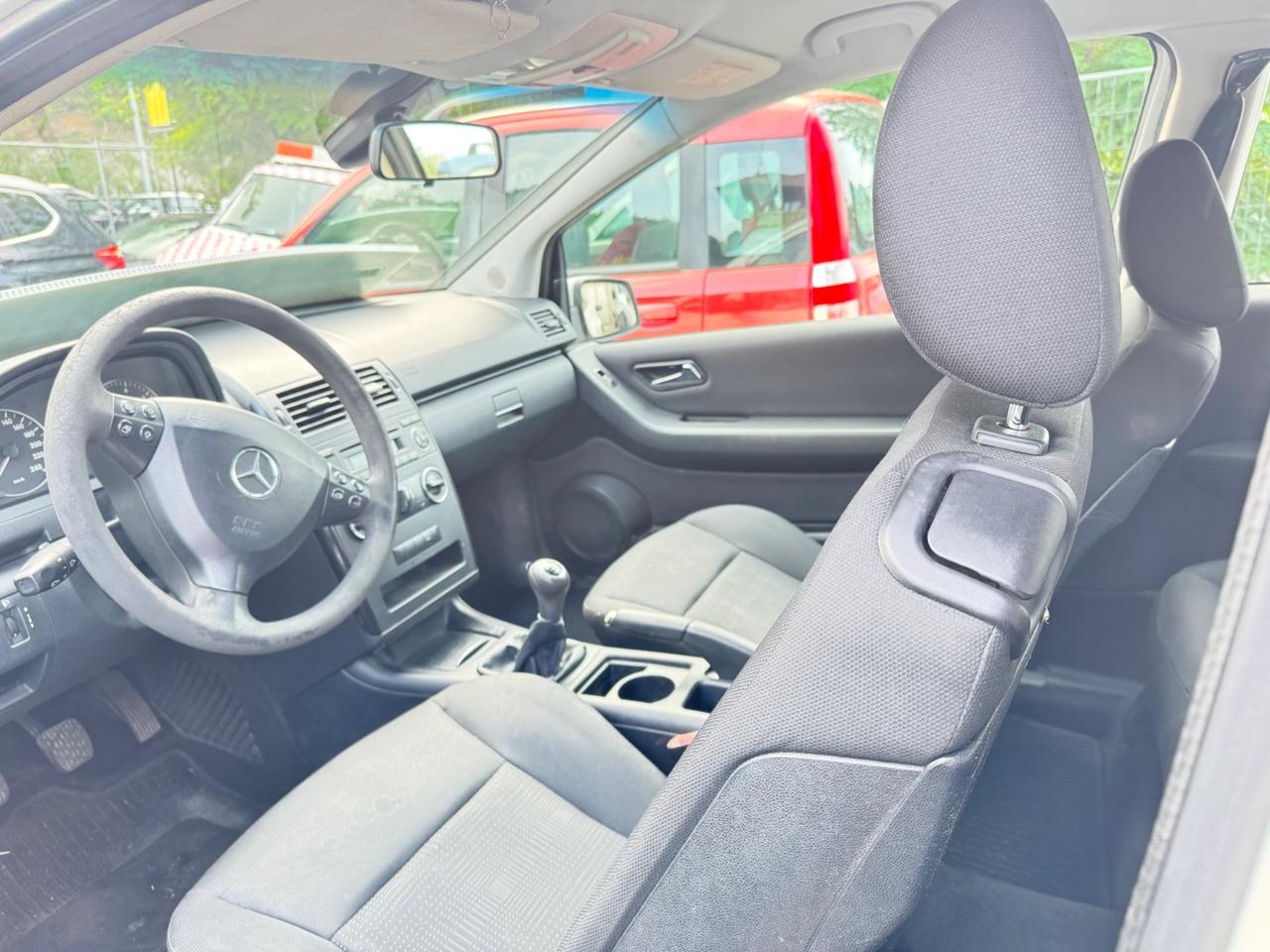 Mercedes classe A 160 benzina Coupé adatta neopatentati