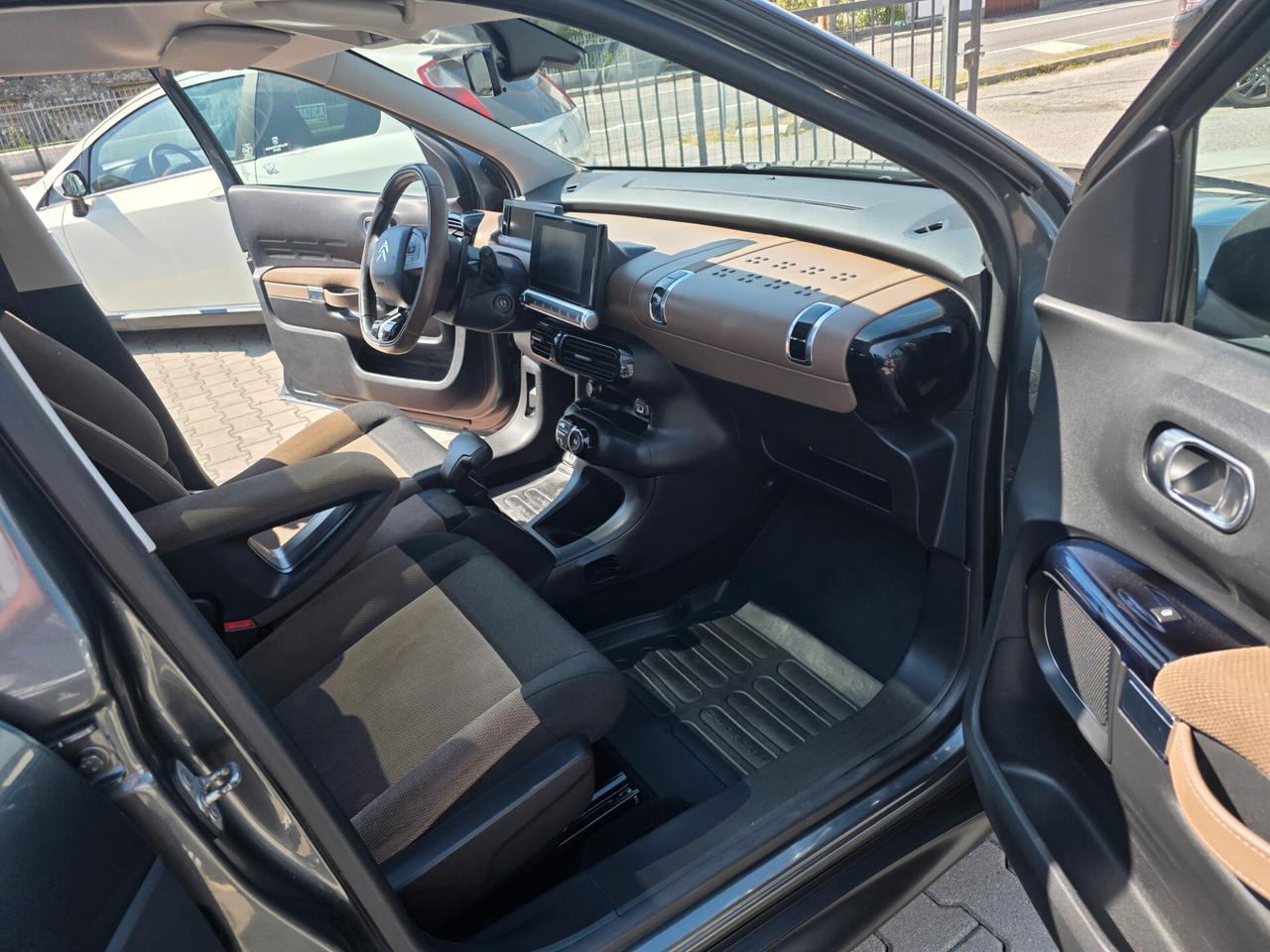 Citroen C4 Cactus BlueHDi 100 S&S ETG6 Shine