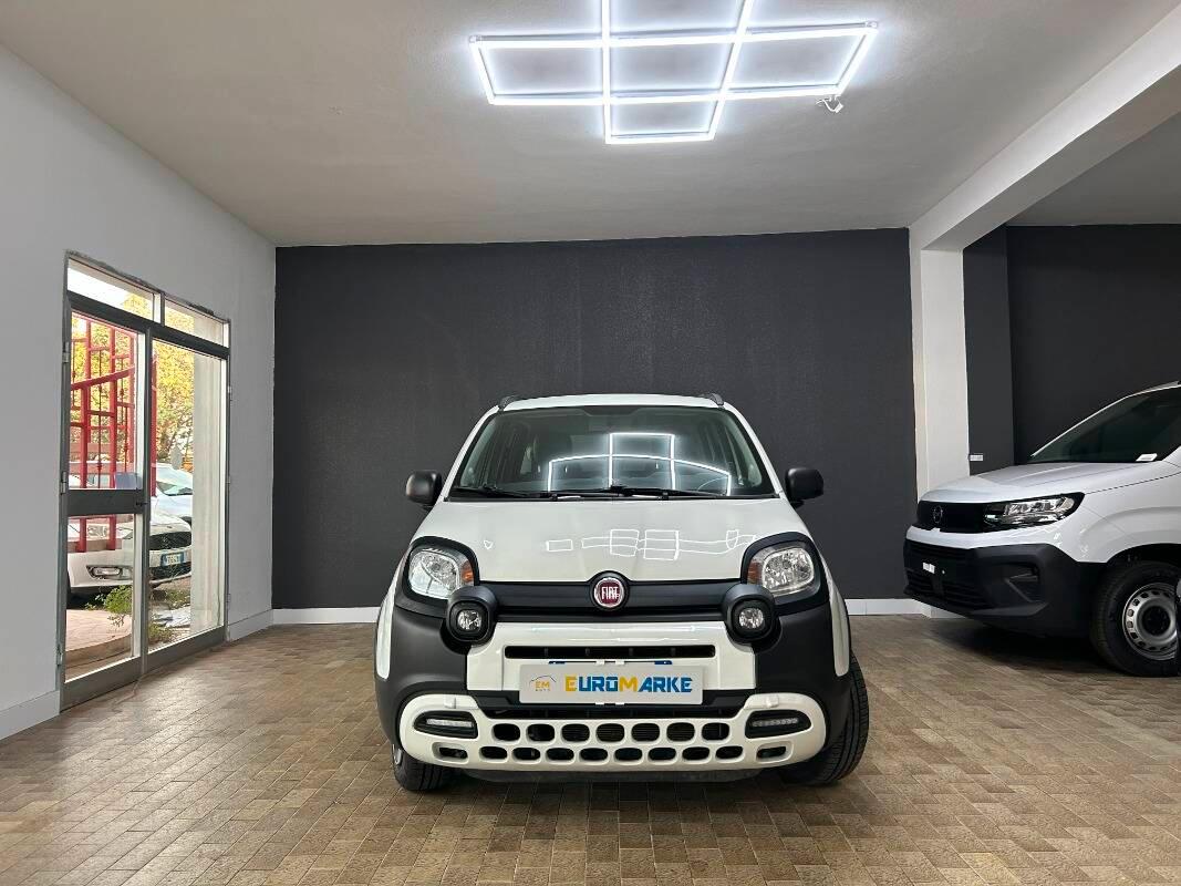 Fiat Panda 1.0 hybrid City Cross s&s 70cv