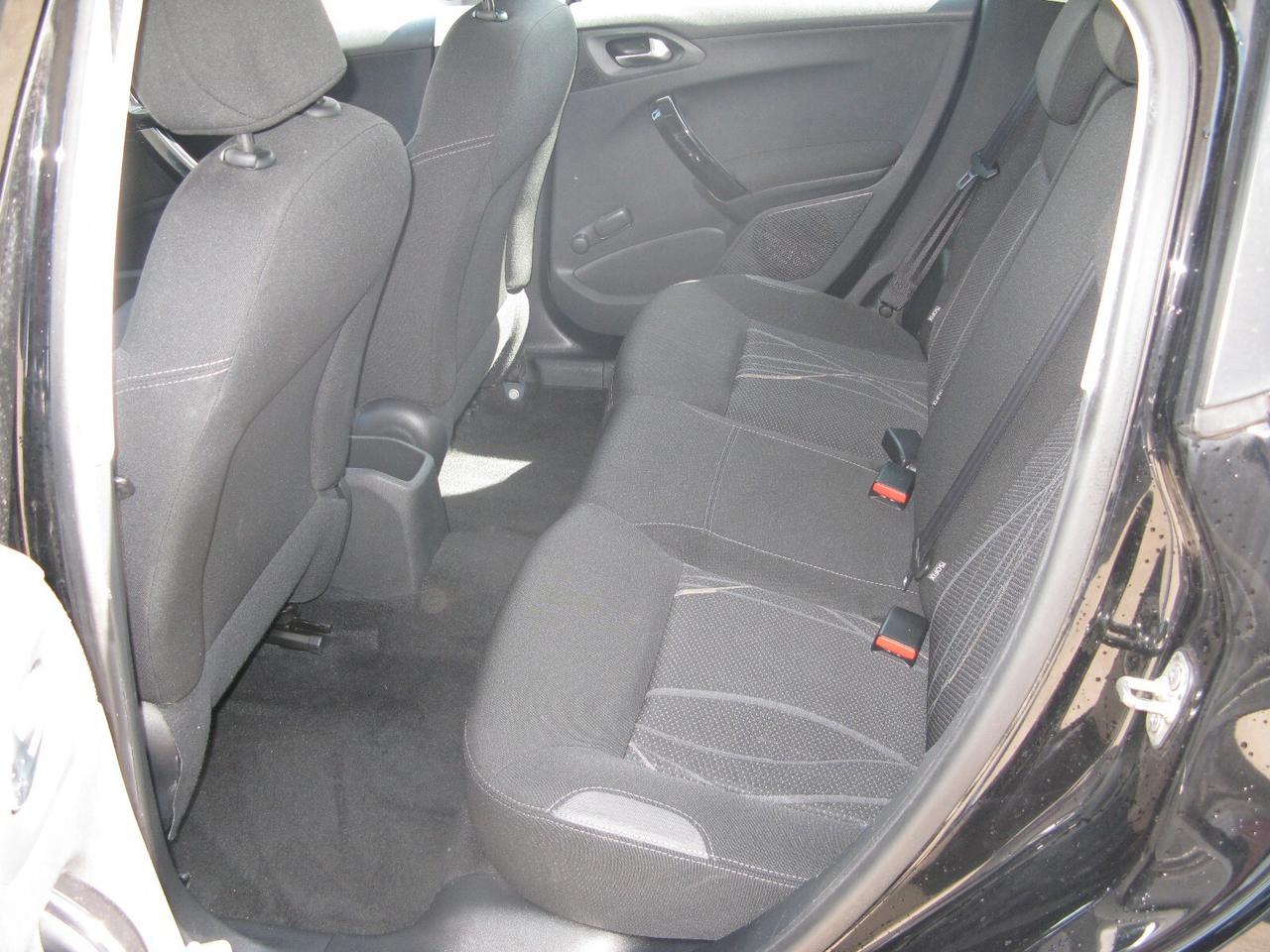 Peugeot 208 1.4 HDi 68 CV 5 porte Active