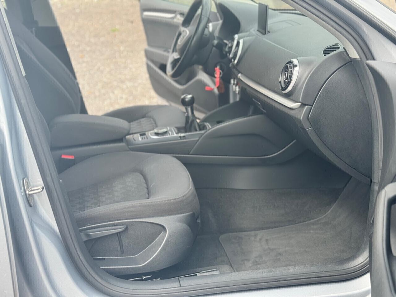 Audi A3 1.6 TDI clean diesel Ambition