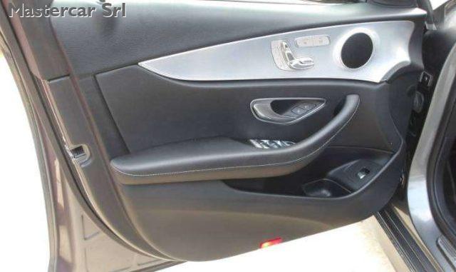 MERCEDES-BENZ E 300 Classe E SW de eq-power Premium auto - FZ413HM