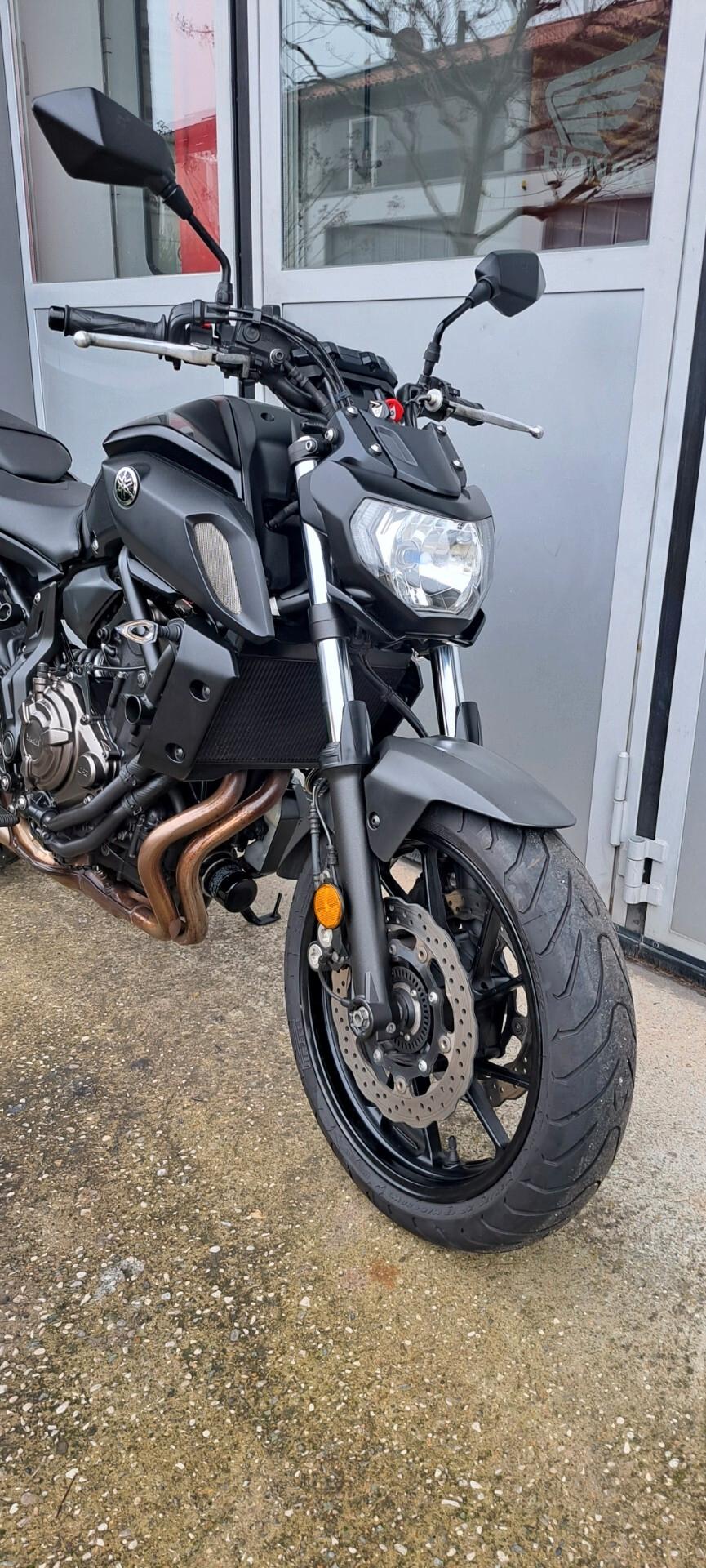 Yamaha MT-07 depo