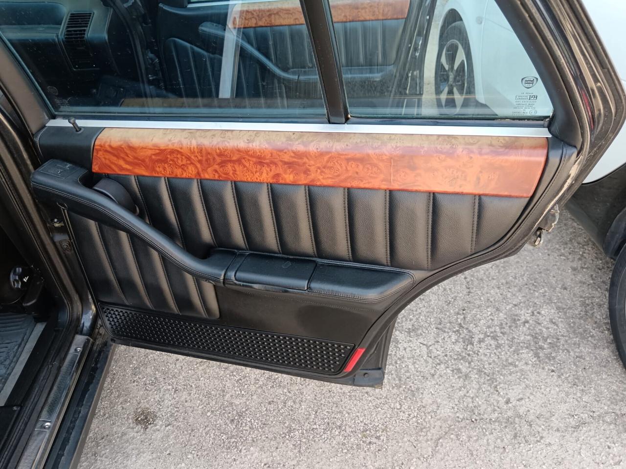 Lancia Thema 8.32 cat