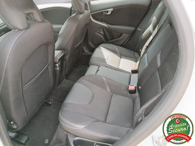 VOLVO V40 D2 Business