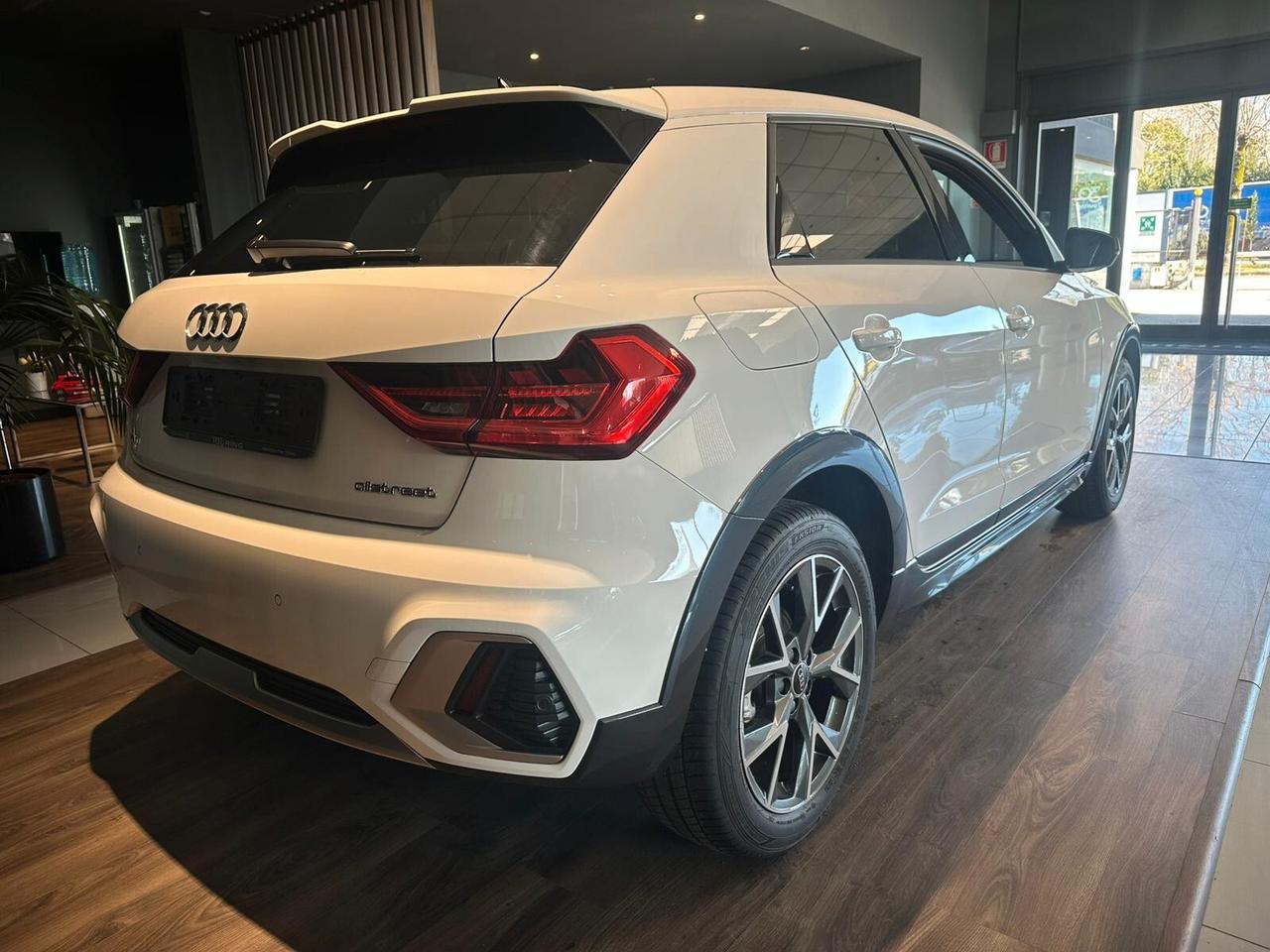 Audi A1 allstreet 30 TFSI S tronic Identity Contrast