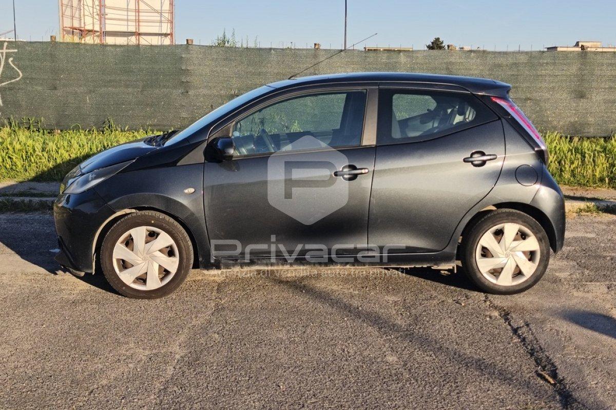 TOYOTA Aygo 1.0 VVT-i 69 CV 5 porte x-business MMT