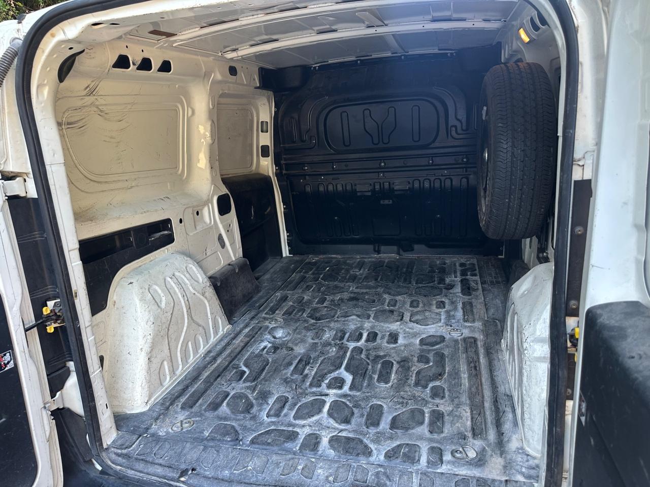 Fiat Doblo Maxi 3 Posti 1.4 Benzia Metano 2016