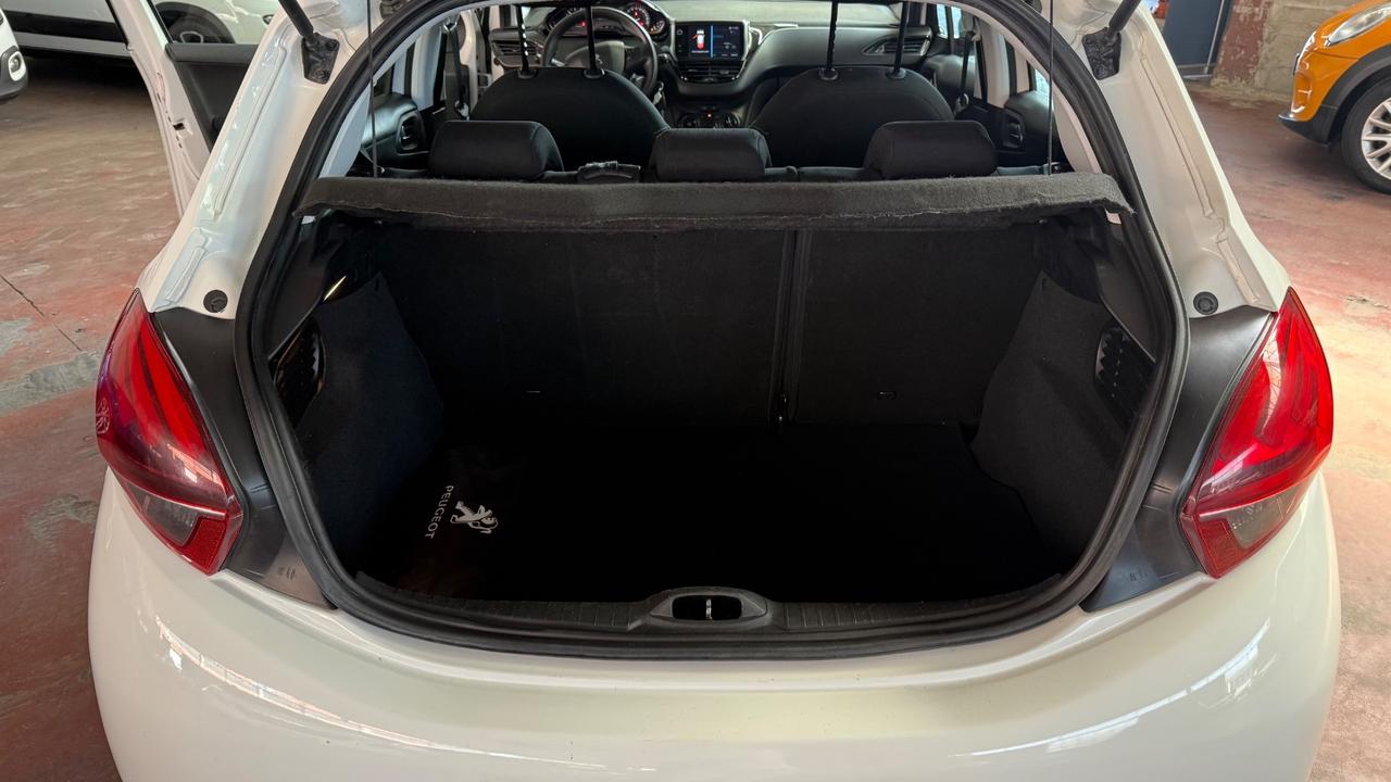Peugeot 208 PureTech 82 5 porte Allure