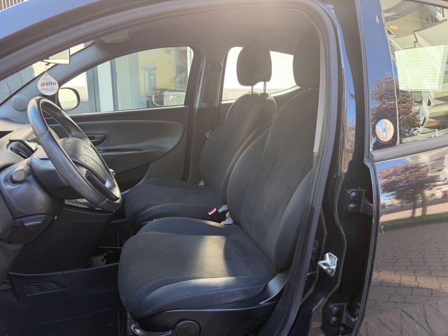 LANCIA YPSILON 900 METANO PLATINO CERTIFICATA NUOV