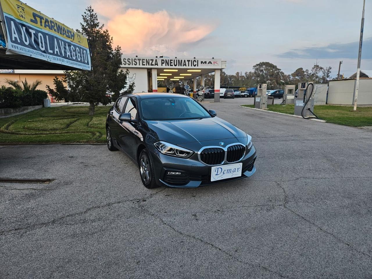 Bmw 116 116d 5p. Business Advantage