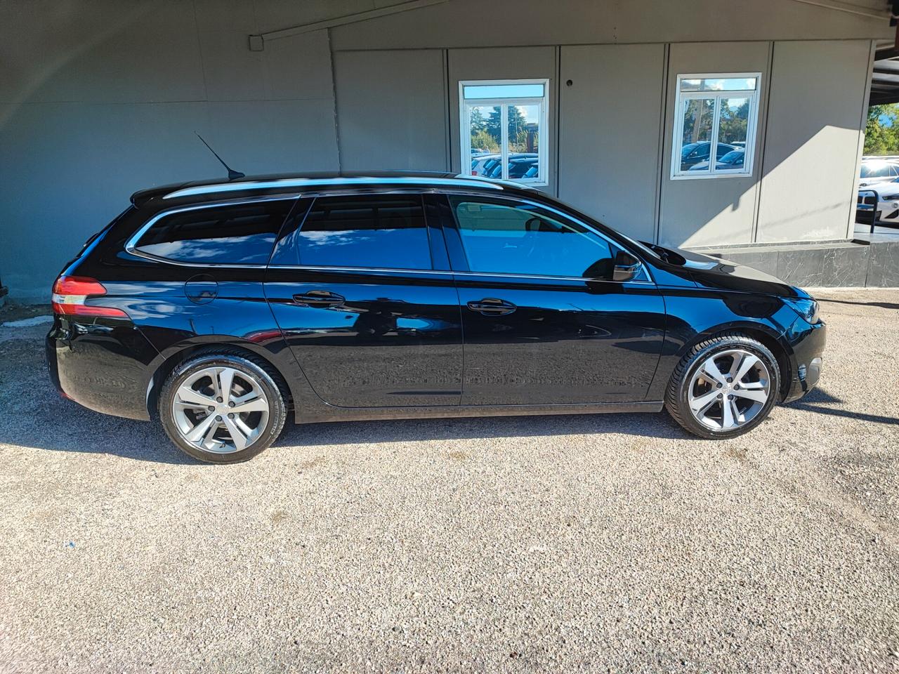 Peugeot 308 BlueHDi 120 S&S SW gt line