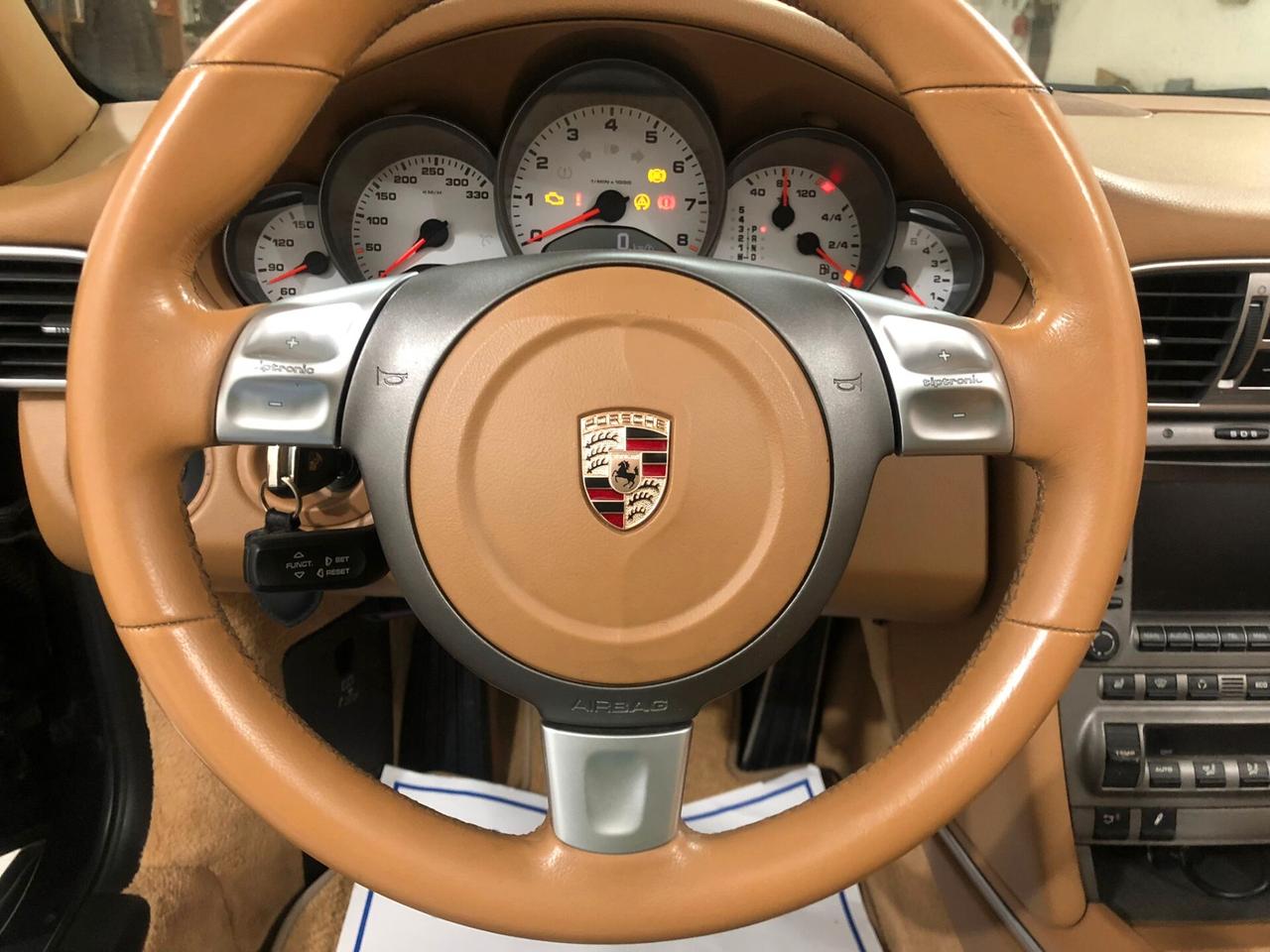 Porsche 911 Carrera 4S Cabriolet