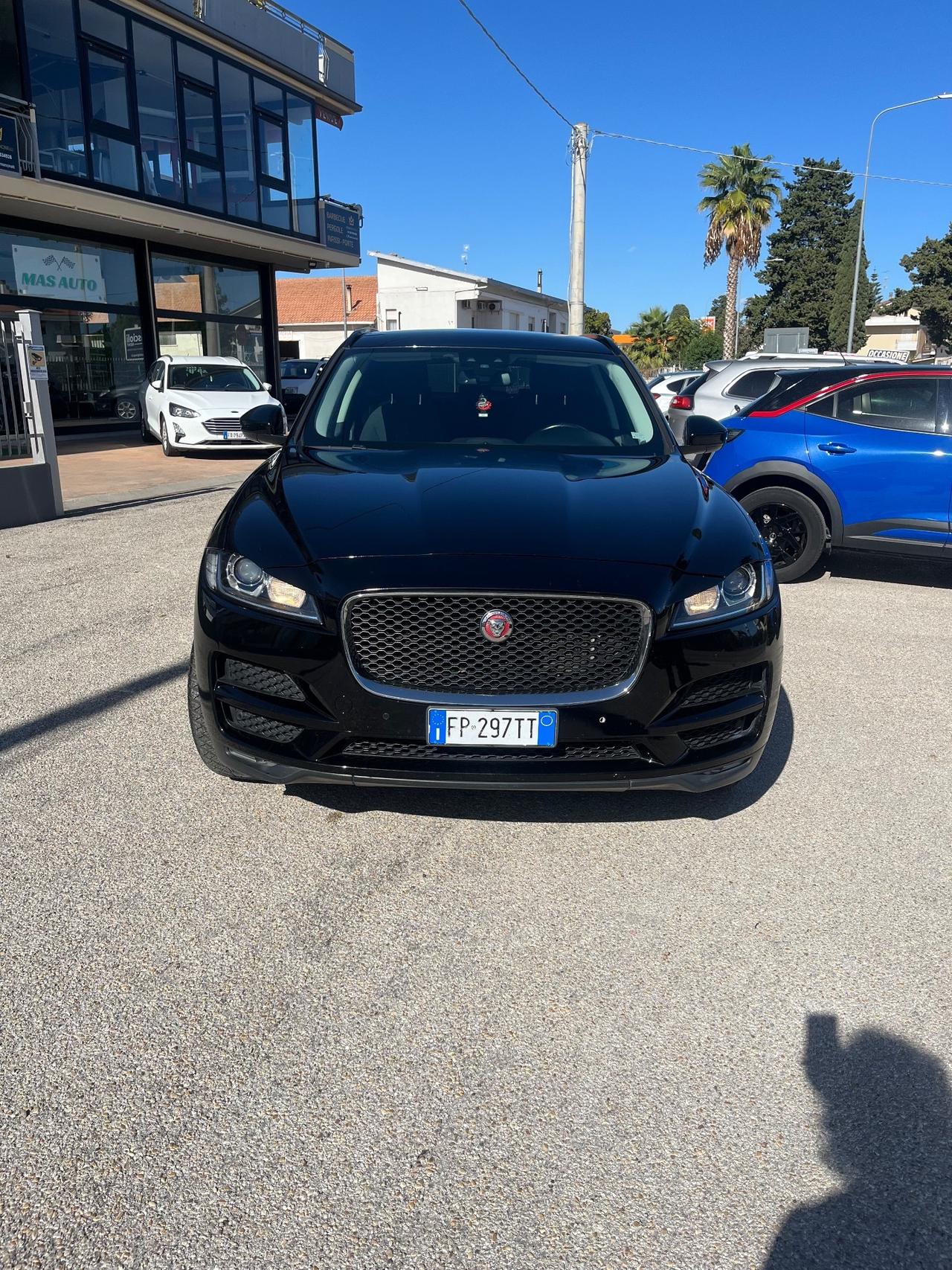Jaguar F-Pace 2.0 D 180 CV AWD aut. Prestige
