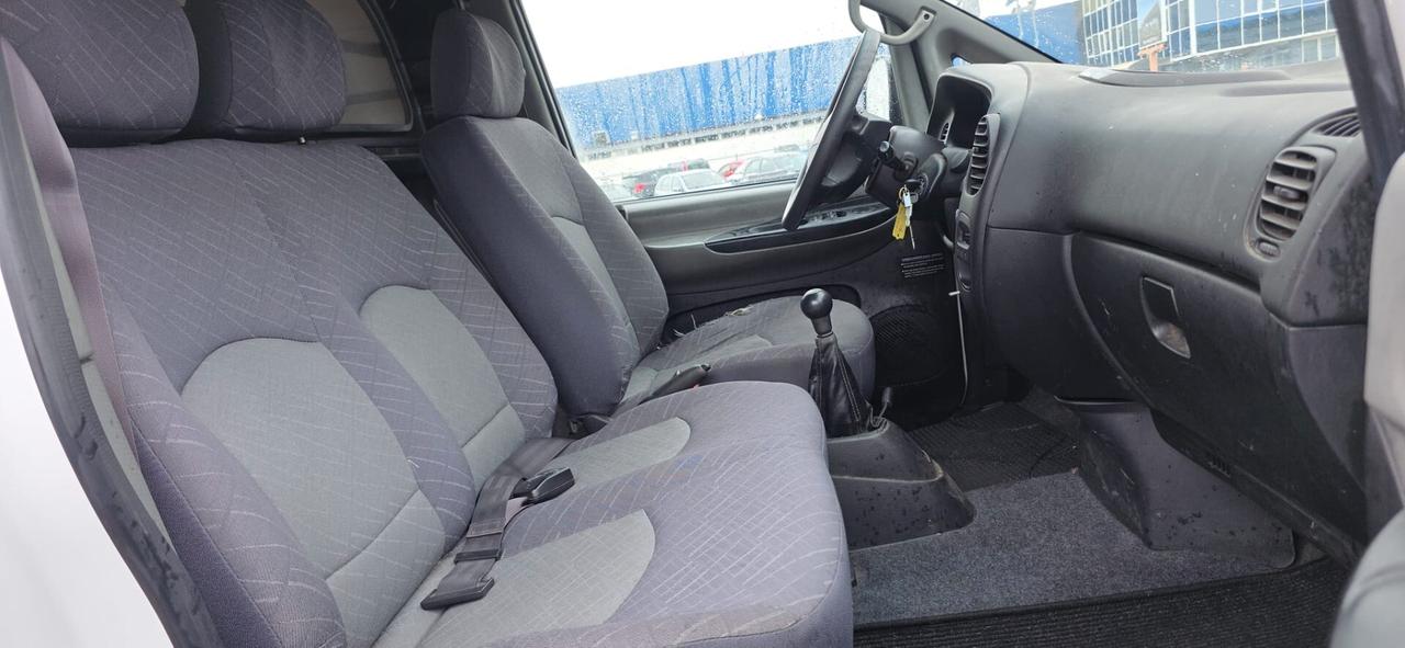Hyundai H-1 2.5 CRDI PL 3 posti Van Style