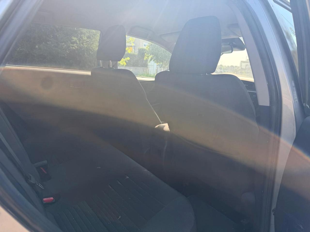 Toyota Auris Touring Sports 1.8 Hybrid Lounge