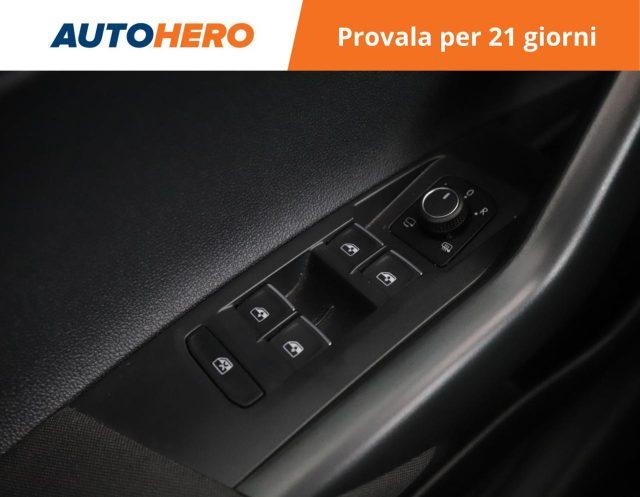 VOLKSWAGEN Polo 1.0 TSI DSG R-Line