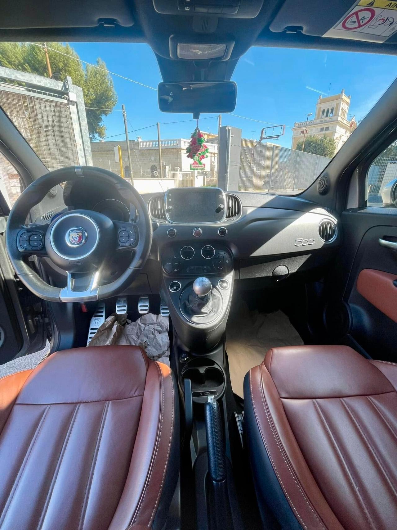 Abarth 595 1.4 Turbo T-Jet 165 CV Turismo