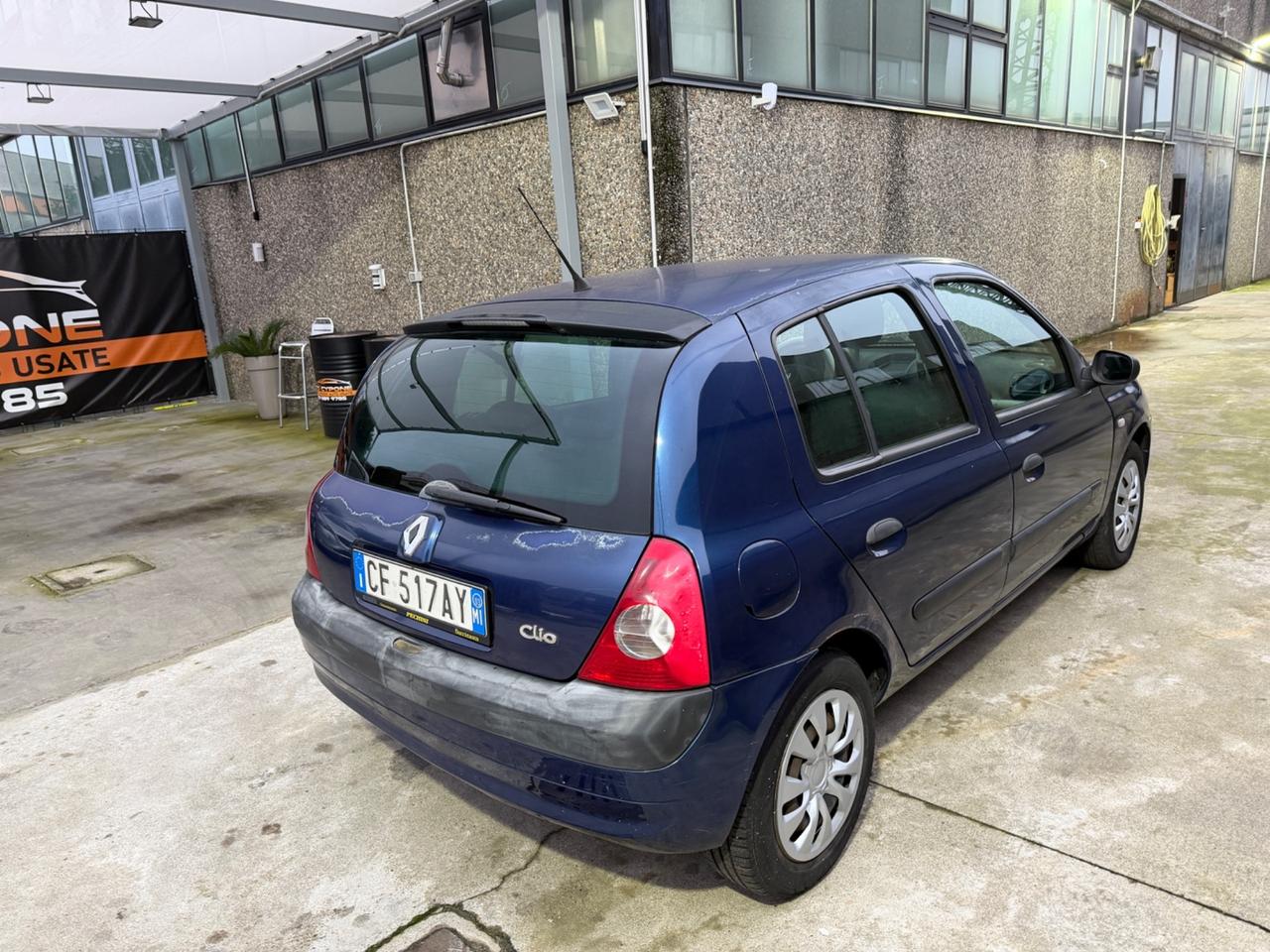 Renault Clio 1.2 BENZINA NEOPATENTATI CONSUMI BASSI