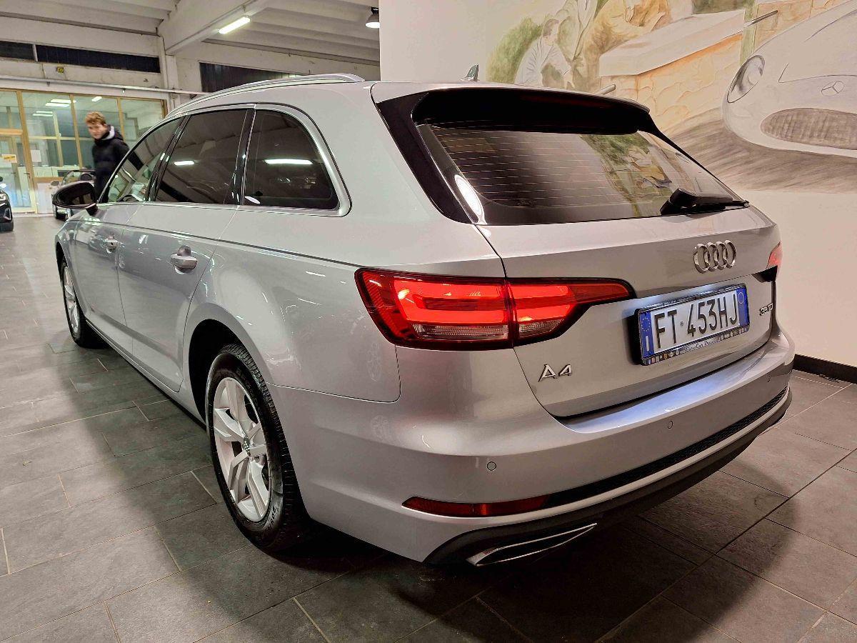 AUDI A4 Avant 35 TDI S tr Sport - 8 GOMME - APPLE - VETRI SCURI - GAR.24 MESI