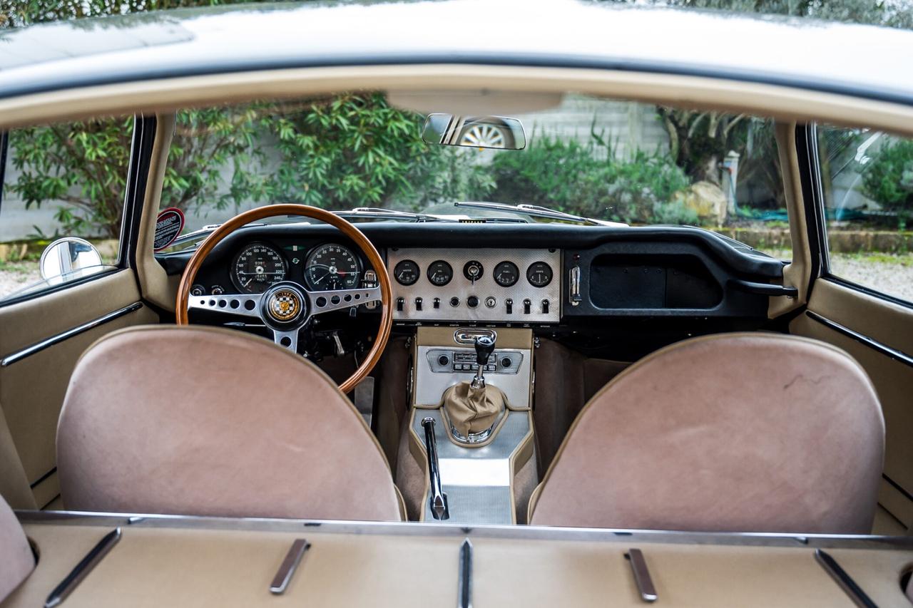 Jaguar E-Type 3.8 FHC 1 Serie