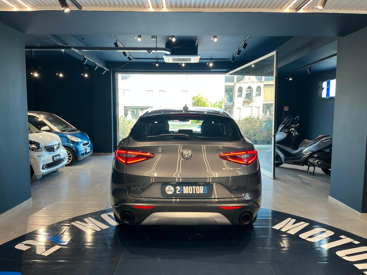 Alfa Romeo Stelvio 2.2 Turbodiesel 160 CV AT8 RWD Business