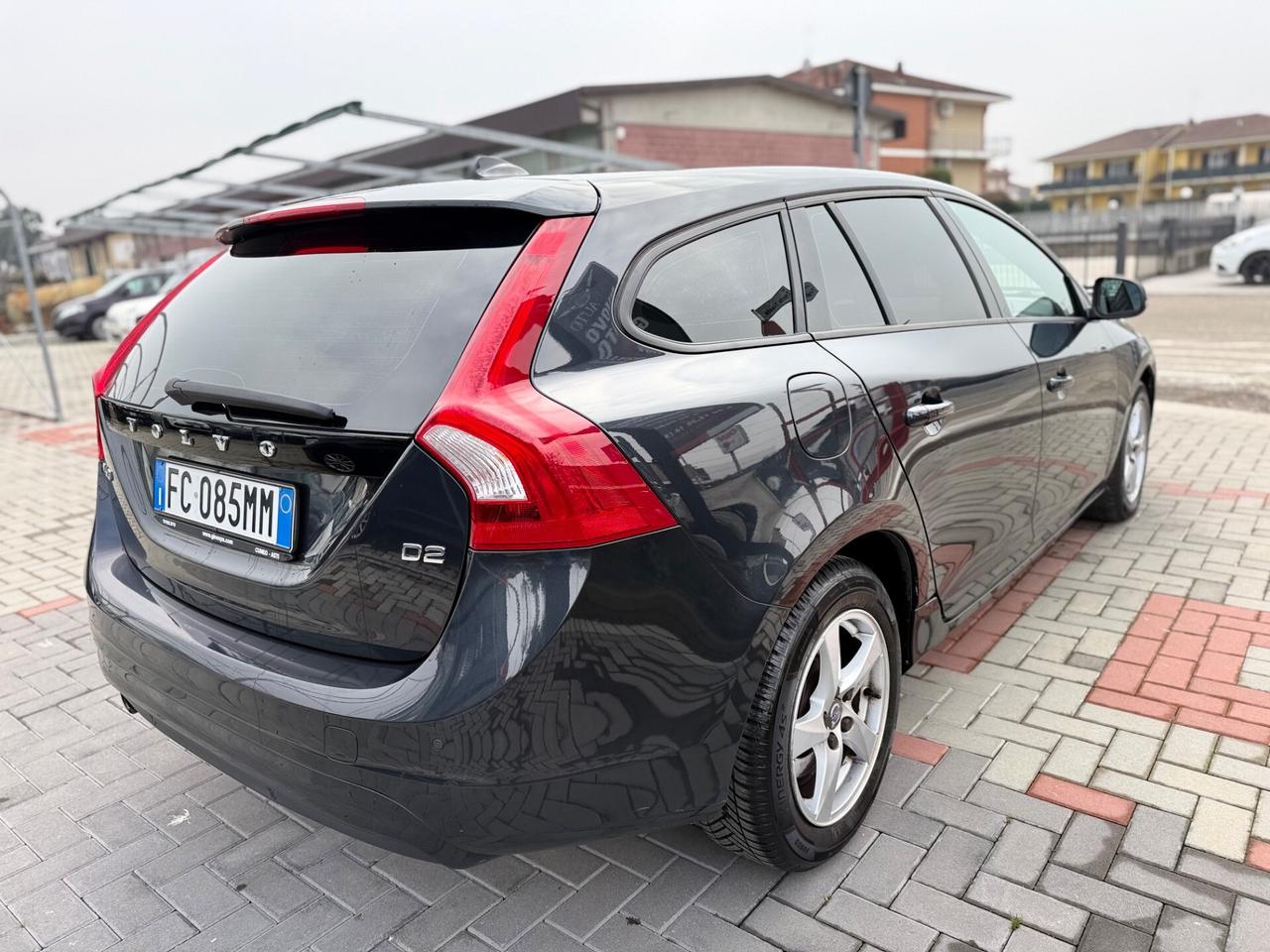 Volvo V60 D2 Geartronic Momentum 84000 KM