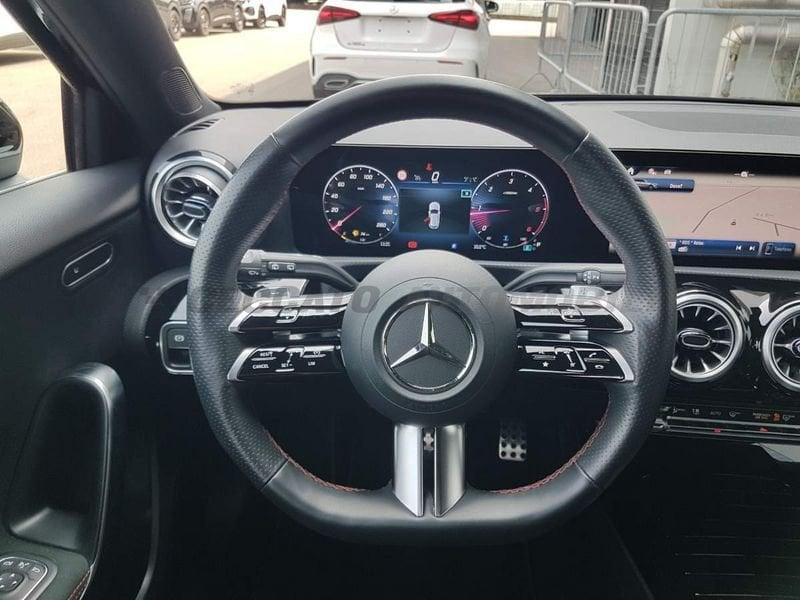 Mercedes-Benz Classe A A 180 d AMG Line Premium auto