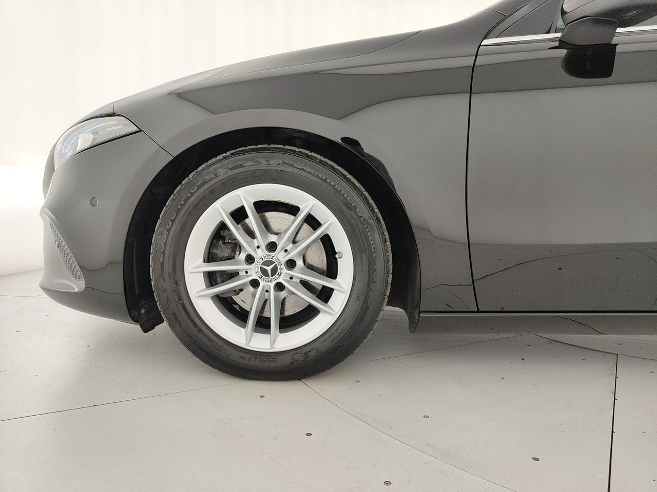 Mercedes-Benz A 180 d Business auto