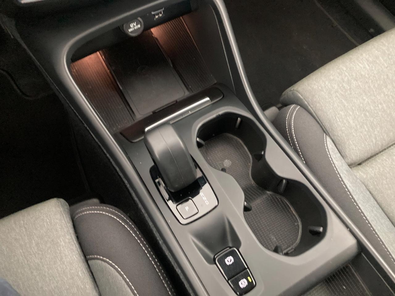 VOLVO XC40 1.5 t4 recharge phev Core auto