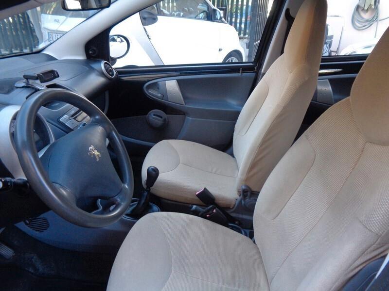 Peugeot 107 1.0 68CV 5p. Sweet Years