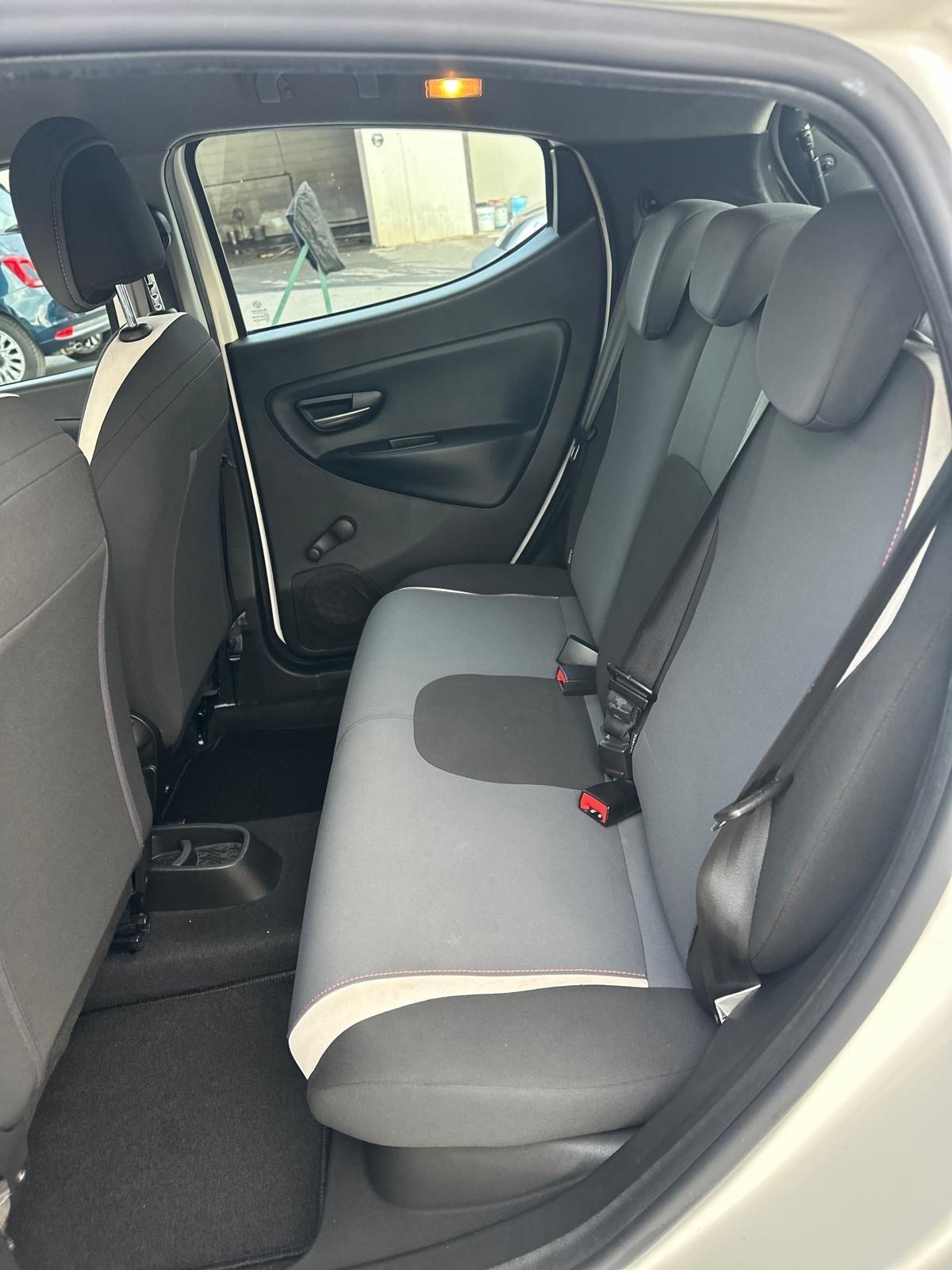 Lancia Ypsilon 1.2 69 CV 5 porte Elle