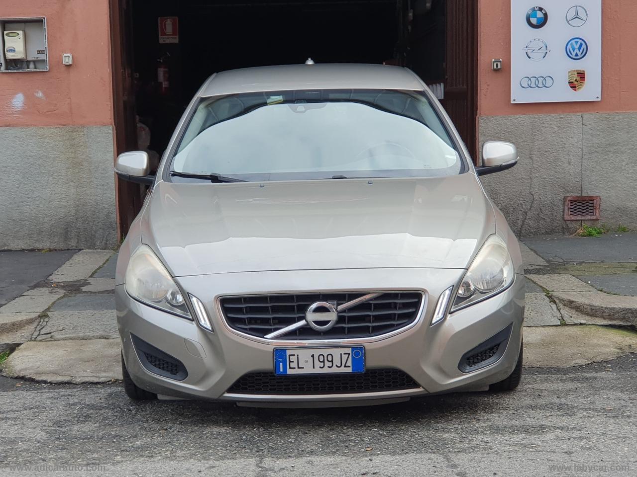 VOLVO S60 D3 Geartronic