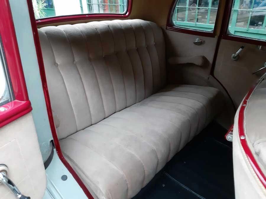 Ford Model B Sedan – 1933