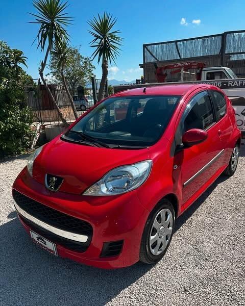 Peugeot 107 1.0 68CV 3p. Sweet Years 2Tronic