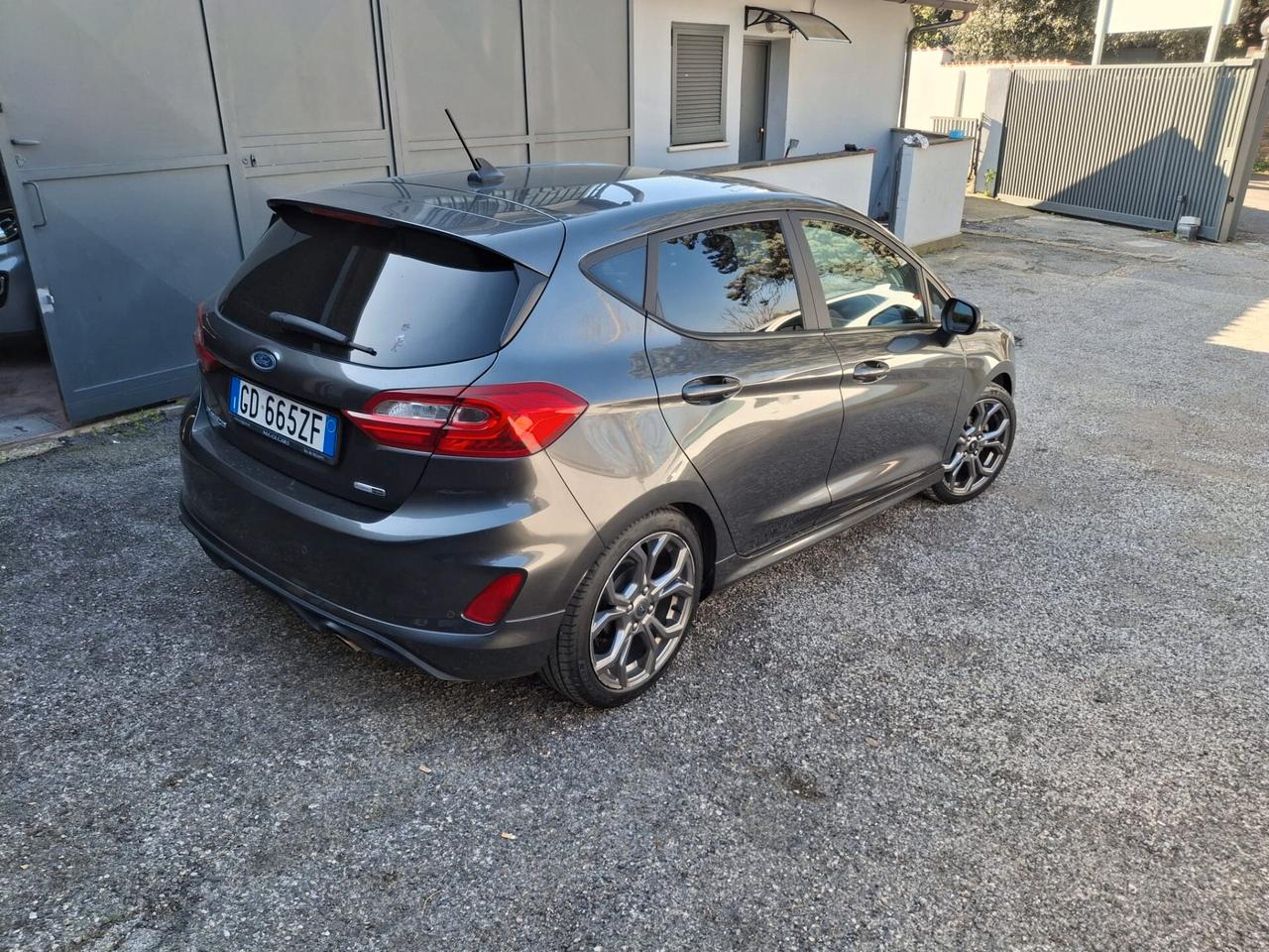 Ford Fiesta 1.0 Ecoboost Hybrid 125 CV 5 porte ST-Line