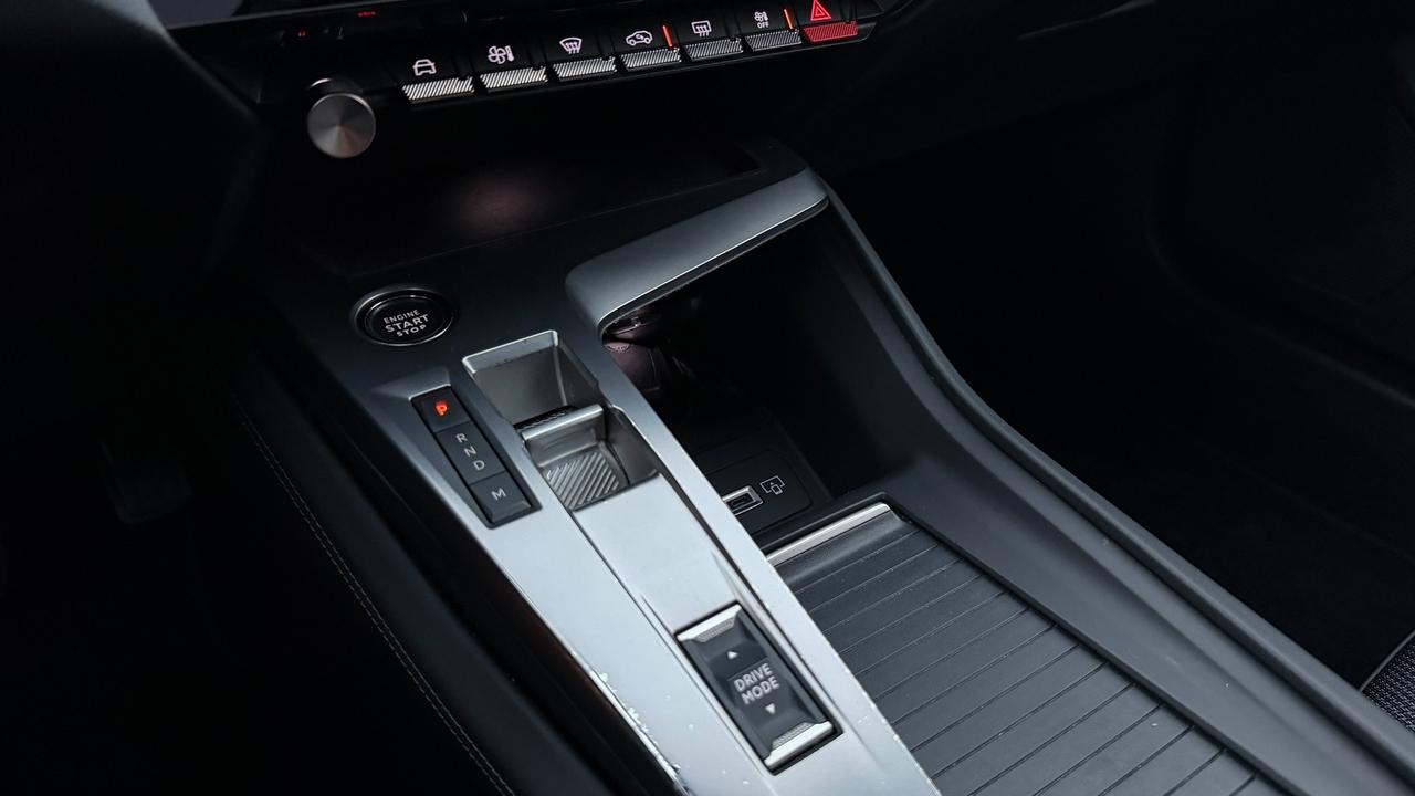 PEUGEOT 308 1.5 BLUEHDI ALLURE PACK 131CV - VIRTUAL COCKPIT, FULL LED, NEOPATENTATI