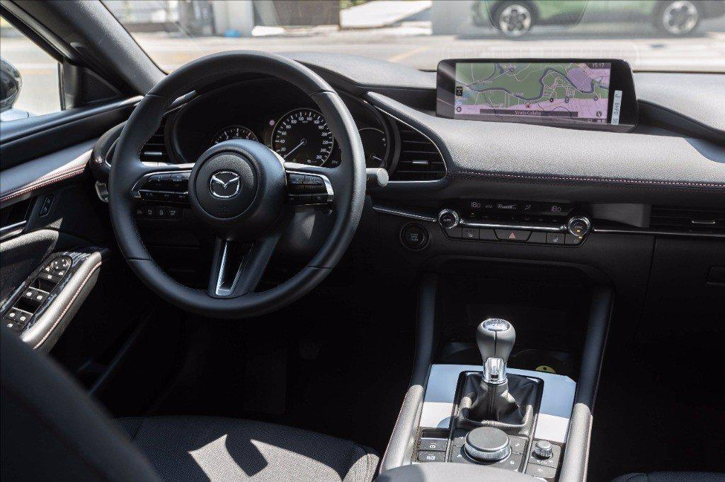 MAZDA 3 5p 2.5 m-hybrid Homura 140cv del 2026