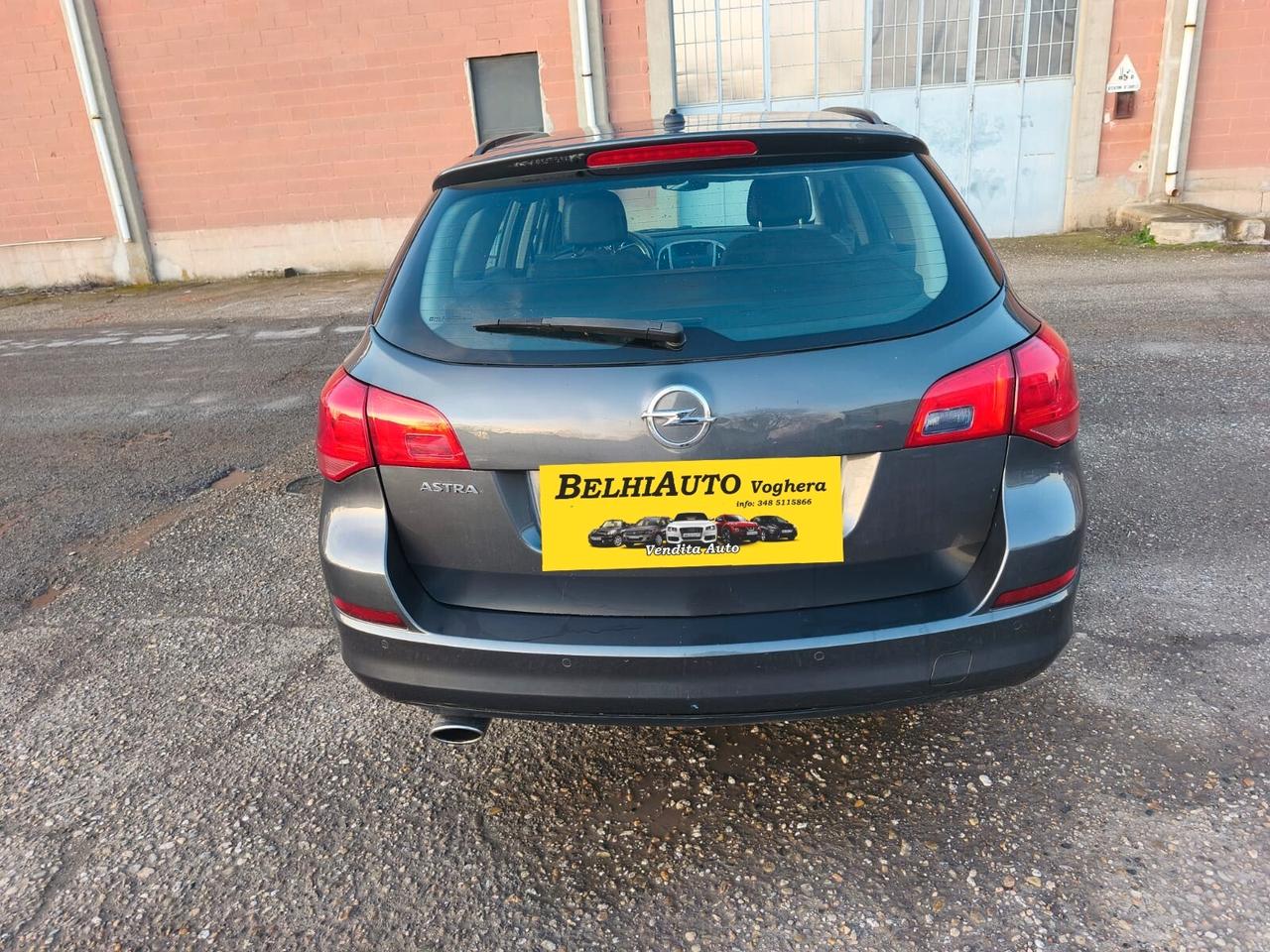 Opel Astra Sw 2012----1.4 Benzina GPL