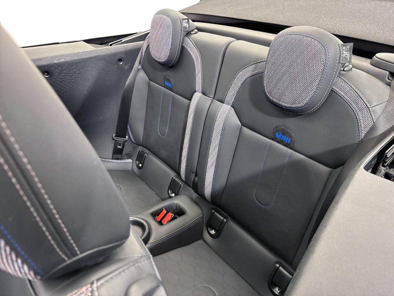 MINI Cabrio Cooper C Classic