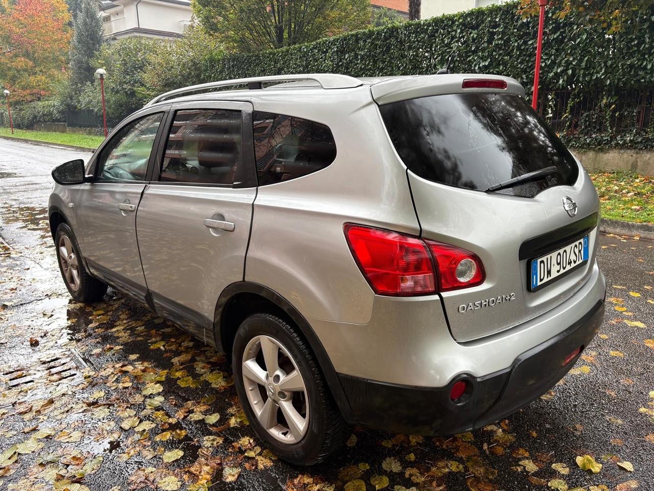 Nissan Qashqai Qashqai+2 1.6 16V n-tec 7 POSTI