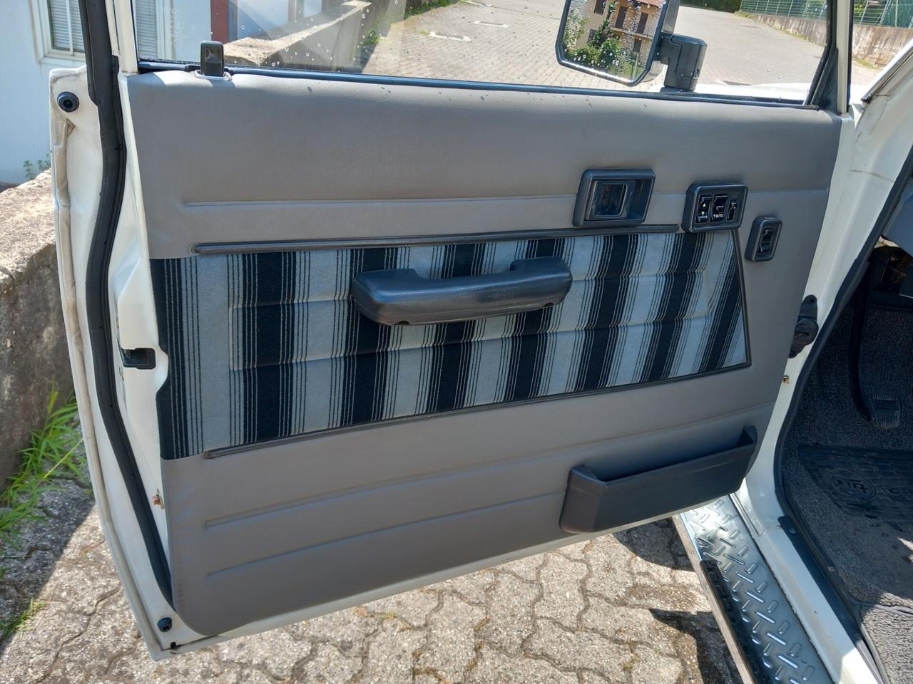 Toyota Land Cruiser II 2.4 turbodiesel SW LJ70 Special